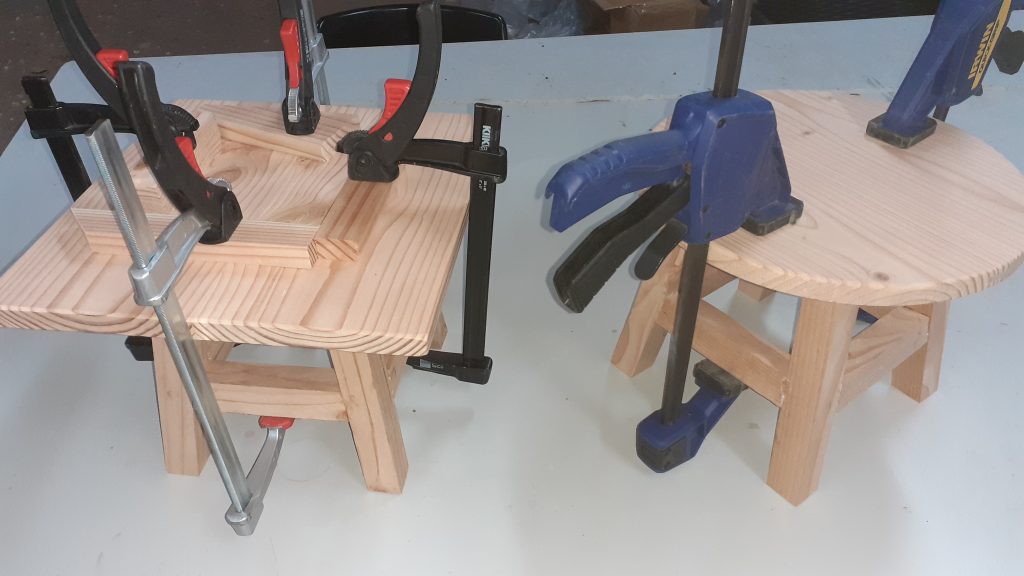 Meubilair - Bijzettafel