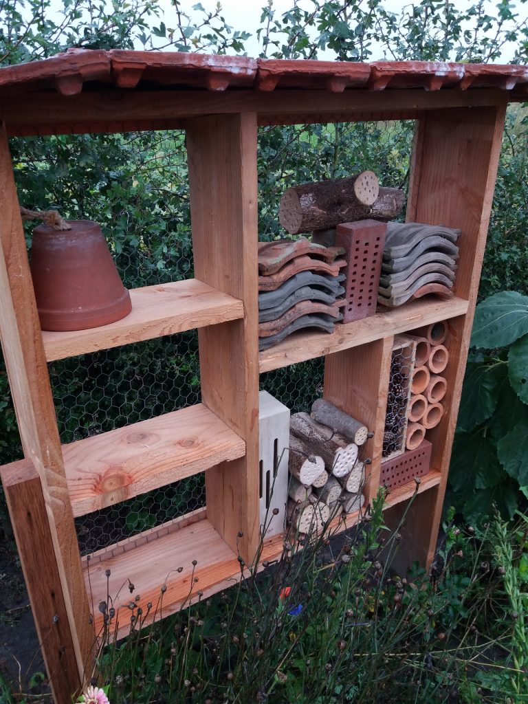 Tuin accessoires - Groot Insectenhotel