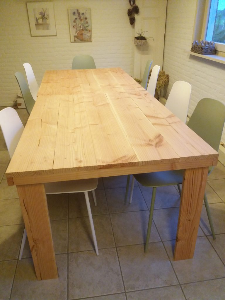 Meubilair - Tafel (1x1m) voor binnen